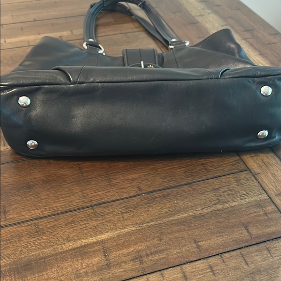 Coach Peyton Leather Buckle Shoulder Bag Black F18751 GUC - Picture 7 of 8